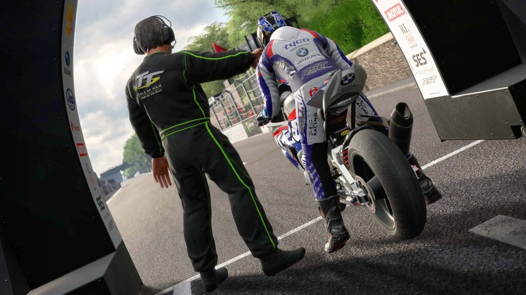 TT Isle of Man - startovní čára
