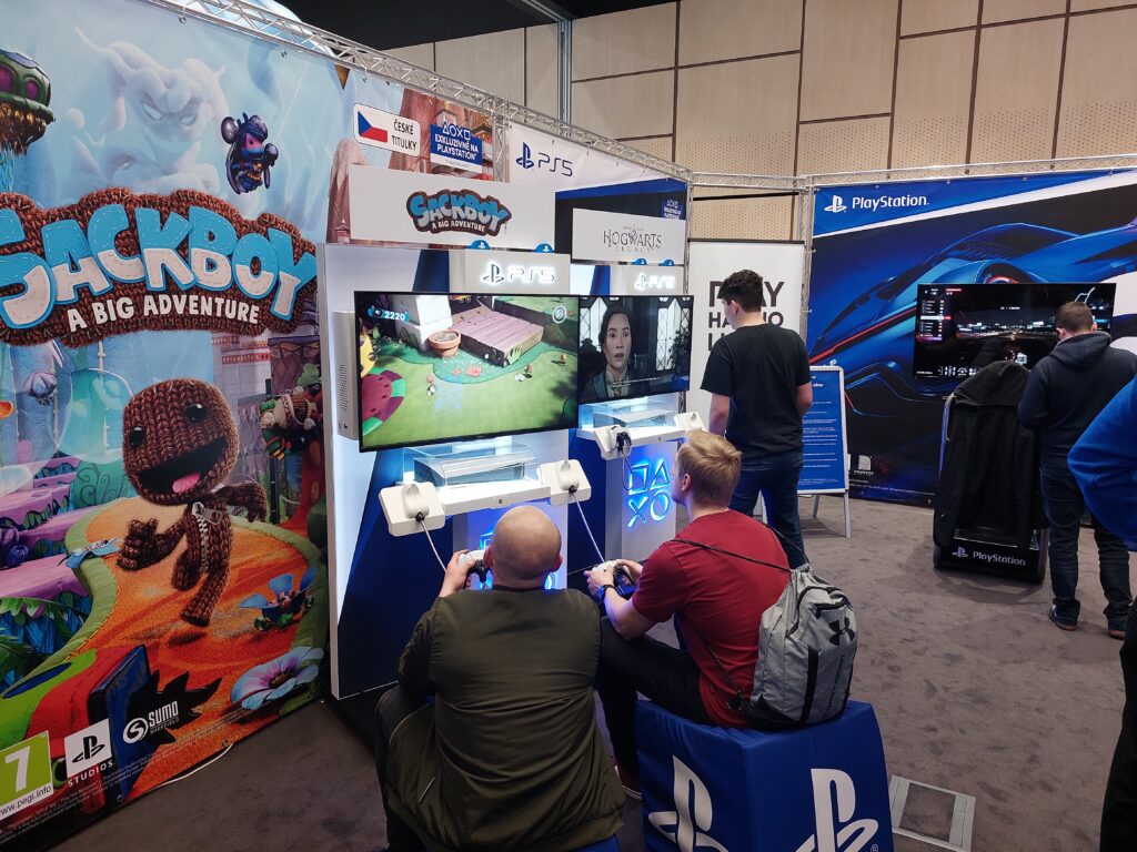 Comic-Con Prague - k testování byl i Sackboy nebo Hogwarts Legacy