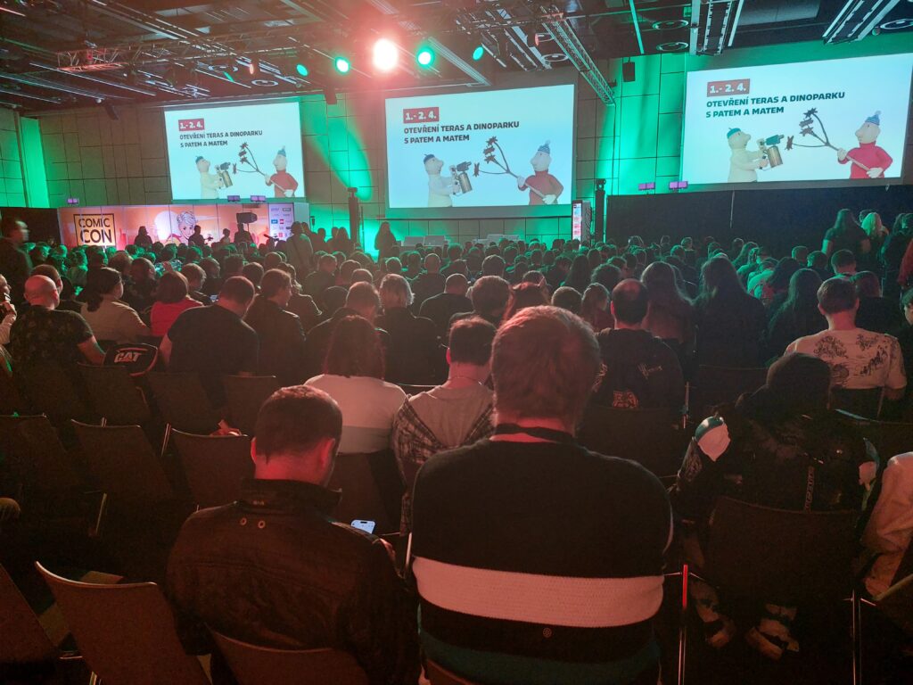Comic-Con Prague - na Ianu McDiarmidovi bylo narváno