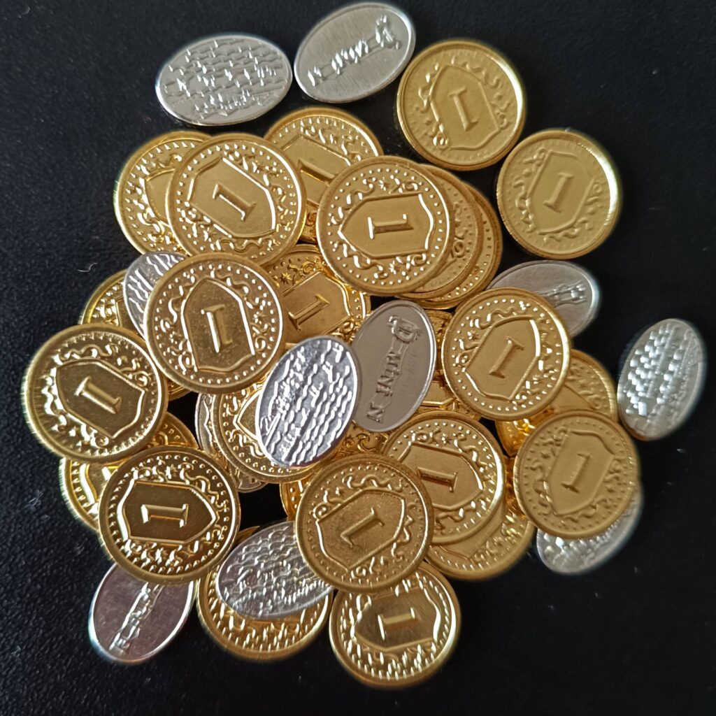 Dominion Pobřeží – kovové mince a žetony