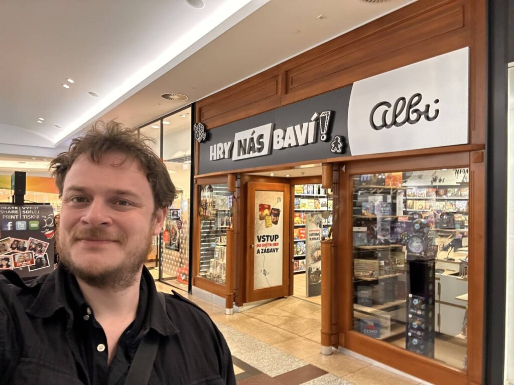 Hry nás baví – co čeká uvnitř?
