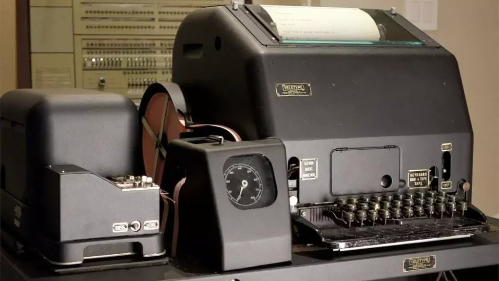 Teletype Model 19