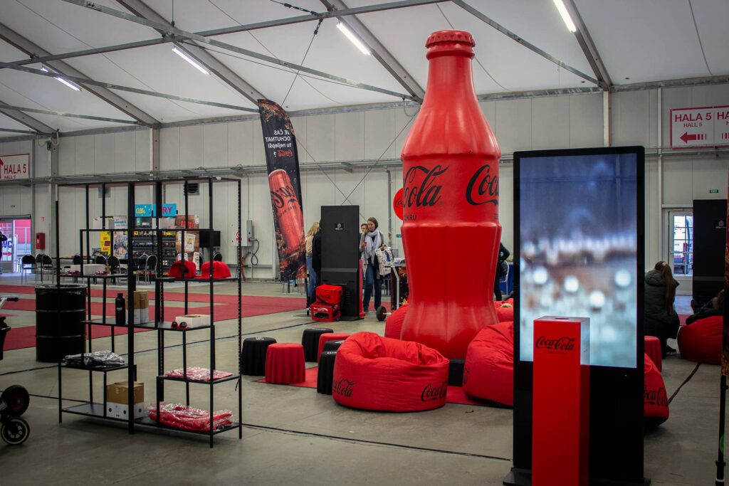 For Games 2024 - obří Coca Cola