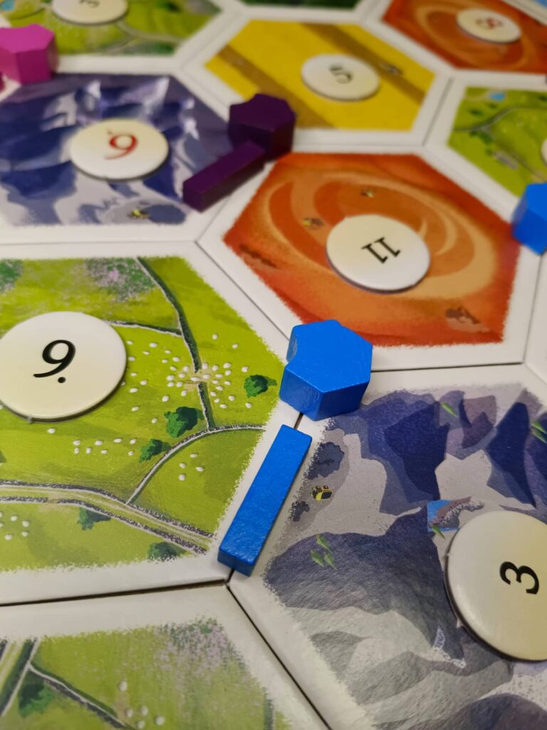 Catan Energie - vesnice na třech typech krajiny