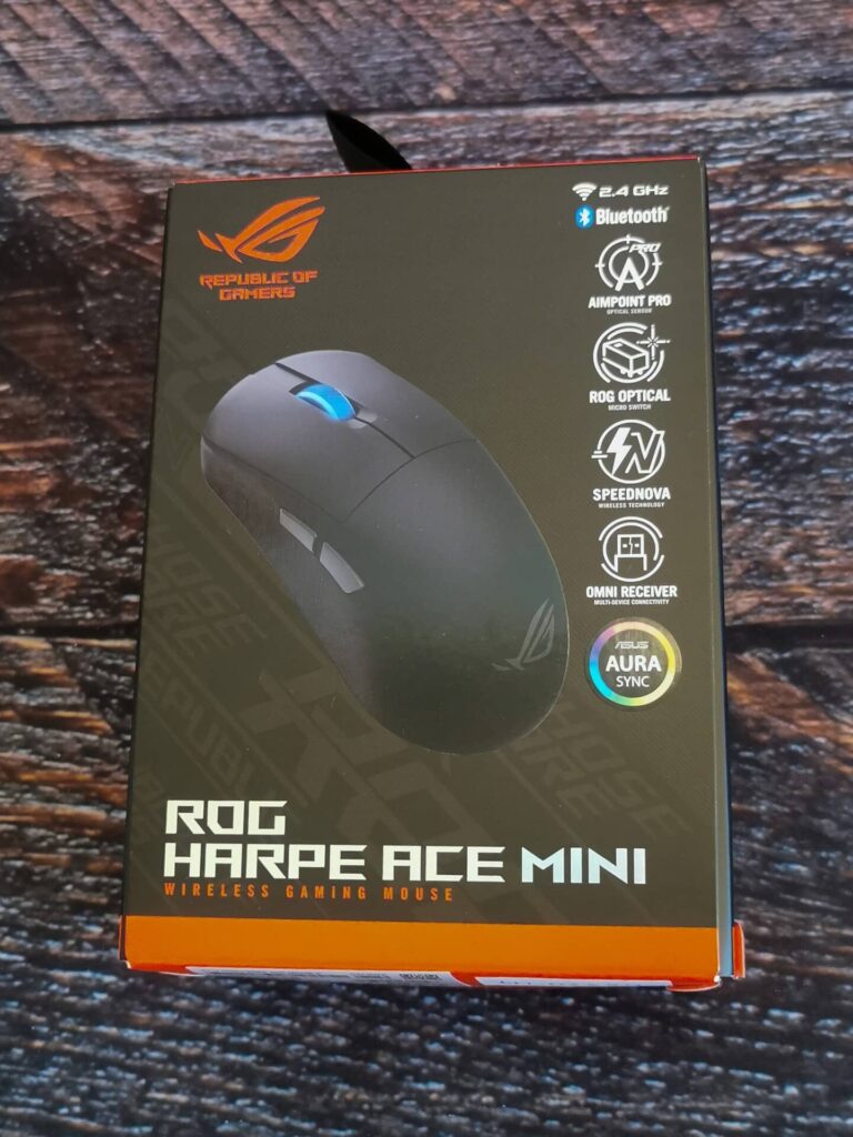 Asus ROG Harpe Ace Mini - oděna do červenočerné