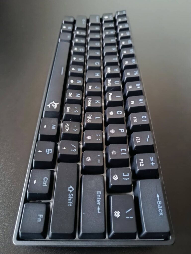 White Shark Shinobi 2 - klávesnice z boku
