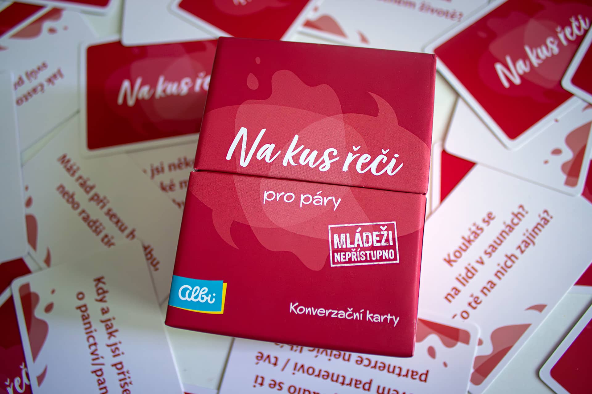 Na kus řeči pro páry 18+ - konverzační hra