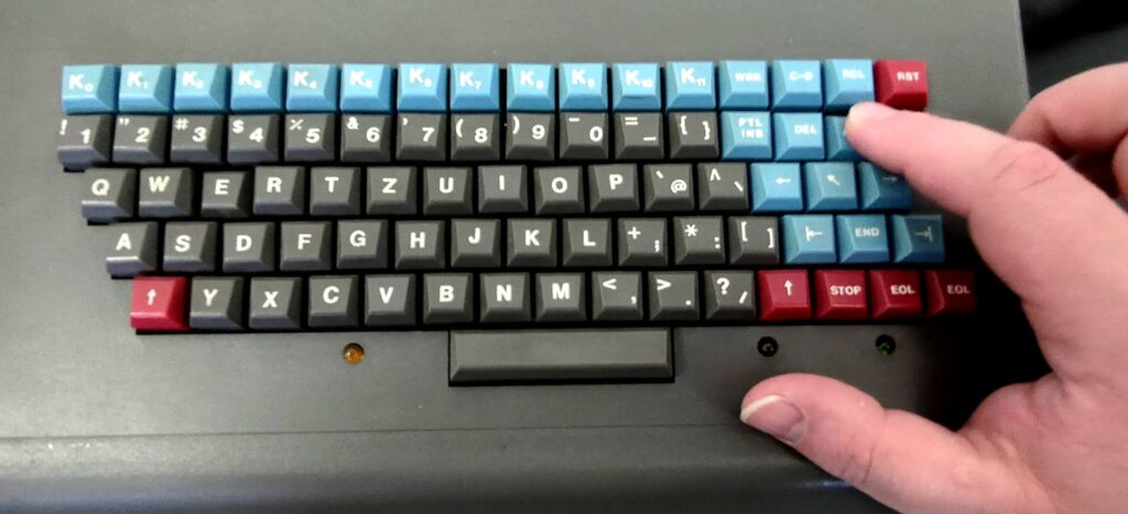 Retro počítač PMD-85 - cover