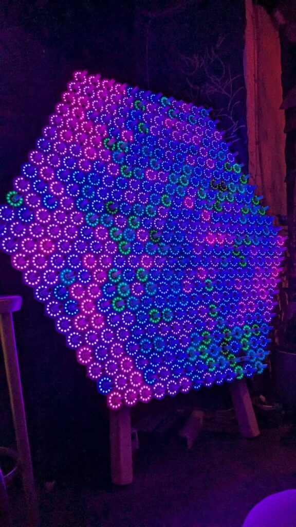 A MAZE. 2025 - neony v akci