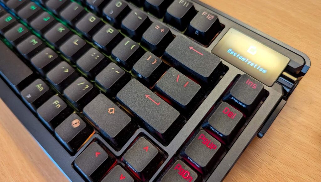 Asus ROG Azoth Extreme - displej a podsvícení