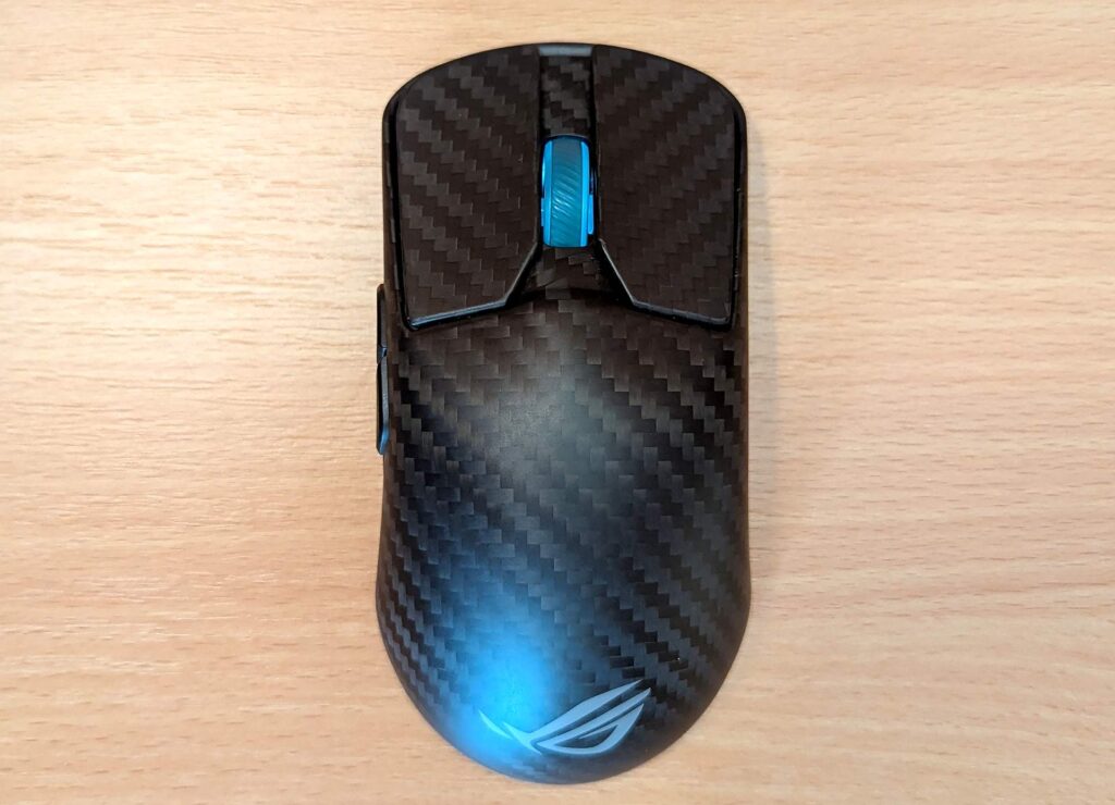 Asus ROG Harpe Ace Extreme - pohled shora