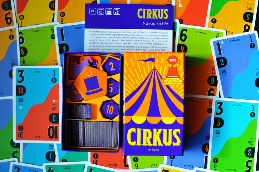 Cirkus - vše hezky uloženo v insertu od Myšího doupěte