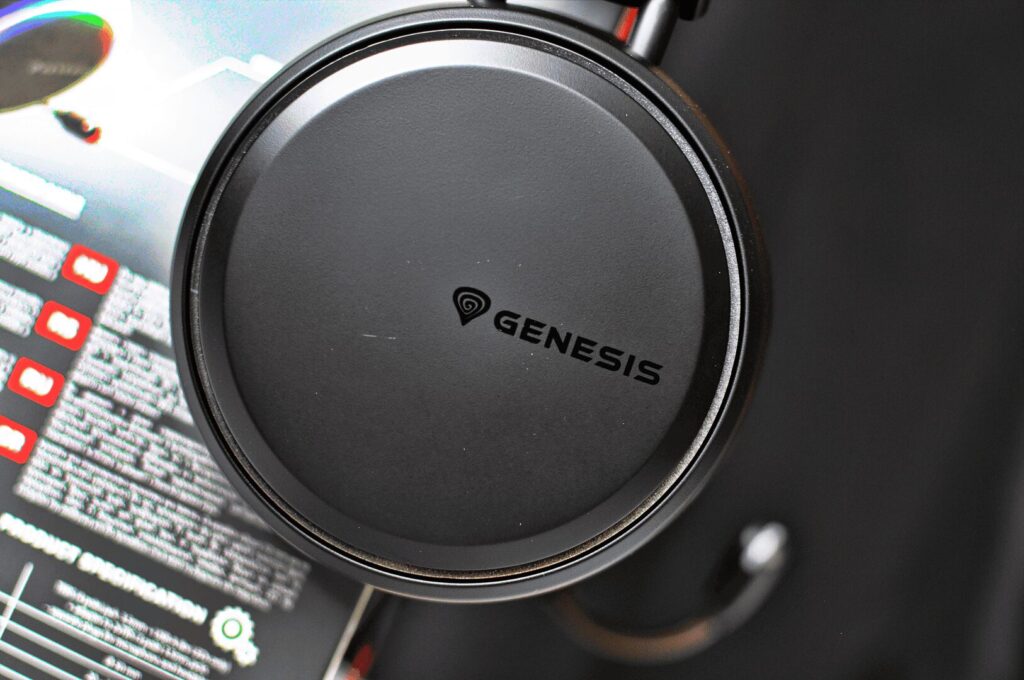 Neon 613 G2 - detail Genesis