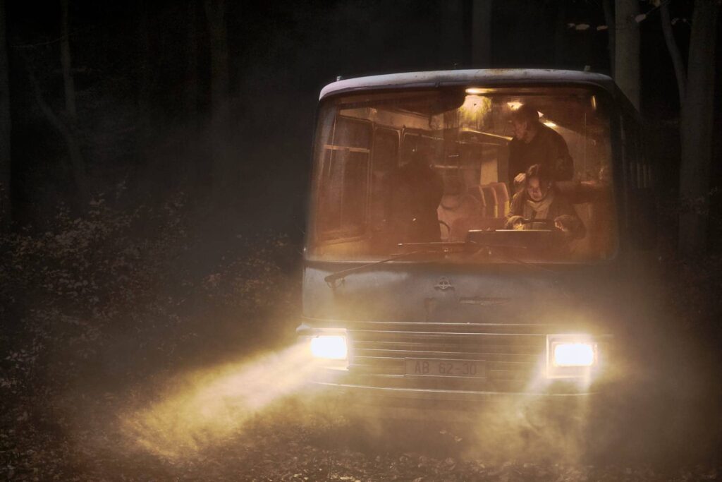Uzel zla - autobus