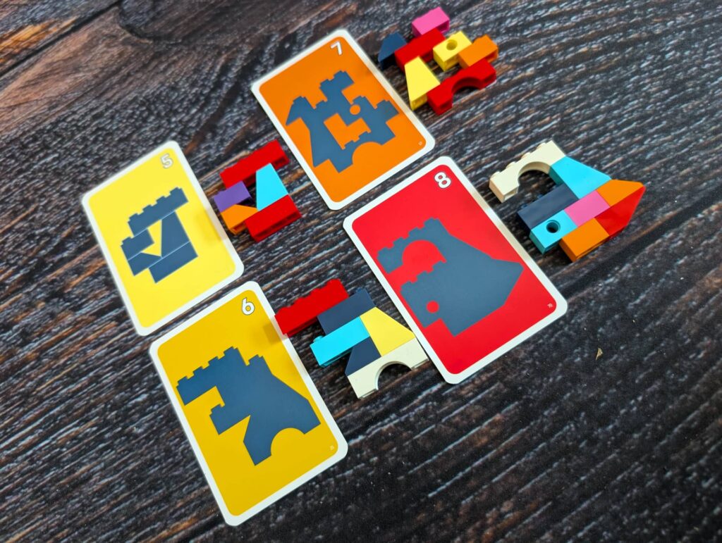 LEGO Brick Like This! - poskládané tvary různých obtížností