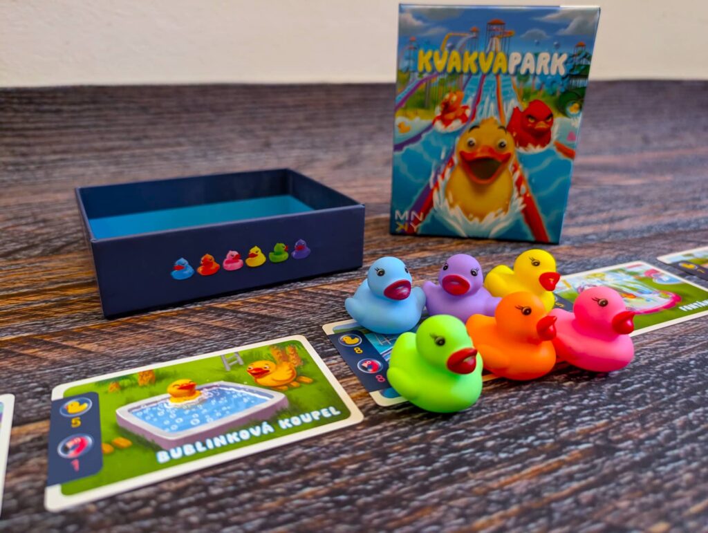 Kvakvapark - na začátku partie se všichni tísní ve stejném bazénu