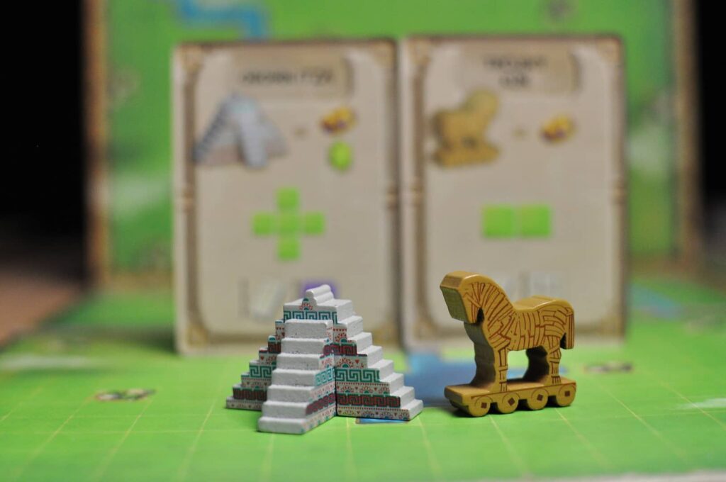 Monumenty věků - Chichén Itzá a Trójský kůň