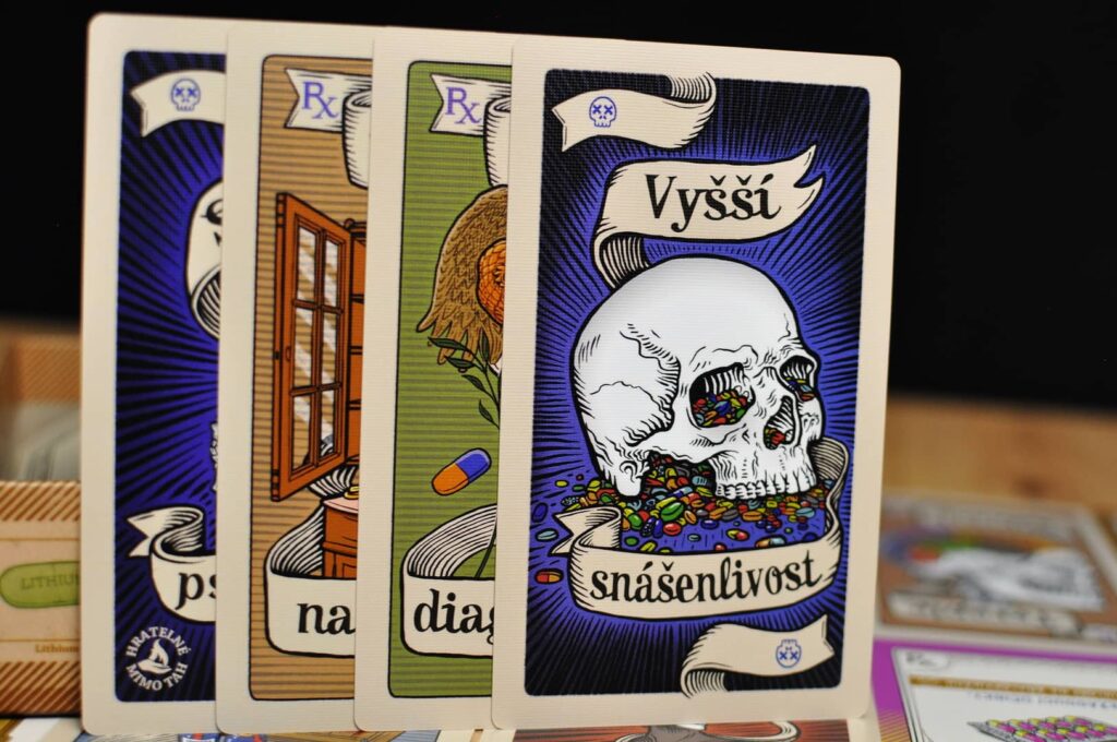 Nežádoucí účinky Posilující dávka - grafiak karet