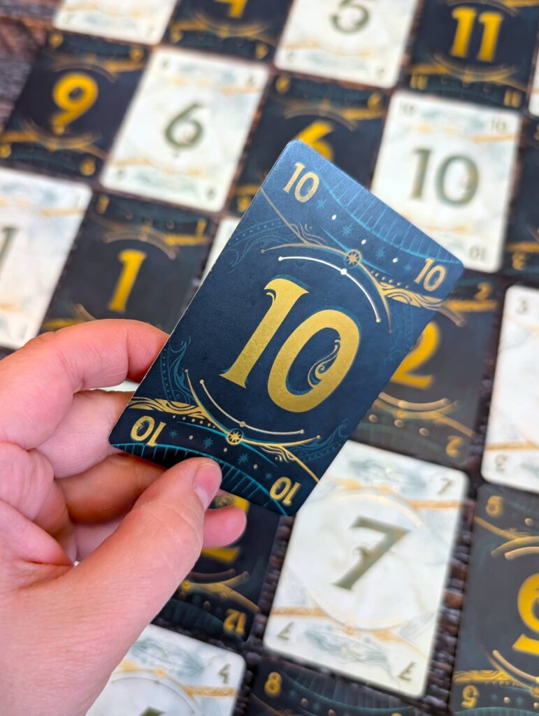 Síla času - mnoho zlatých detailů