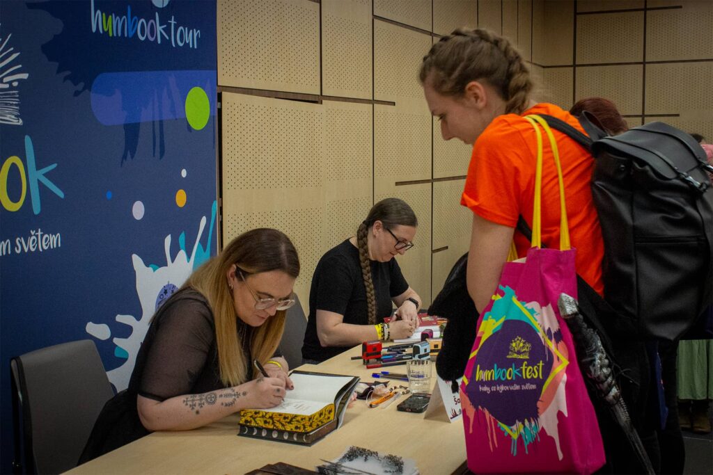 HumbookFest 2025 - autogramiáda