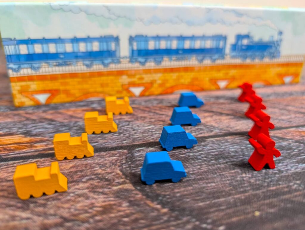 Railroad Tiles - vlaky, auta a turisté