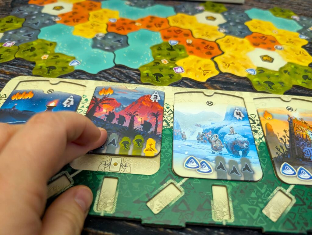 Dewan - splnění příběhu vám kromě bodů dá i kartu