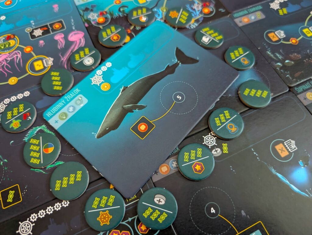 Endeavor: Hlubiny moří - hlubinný žralok je můj oblíbenec