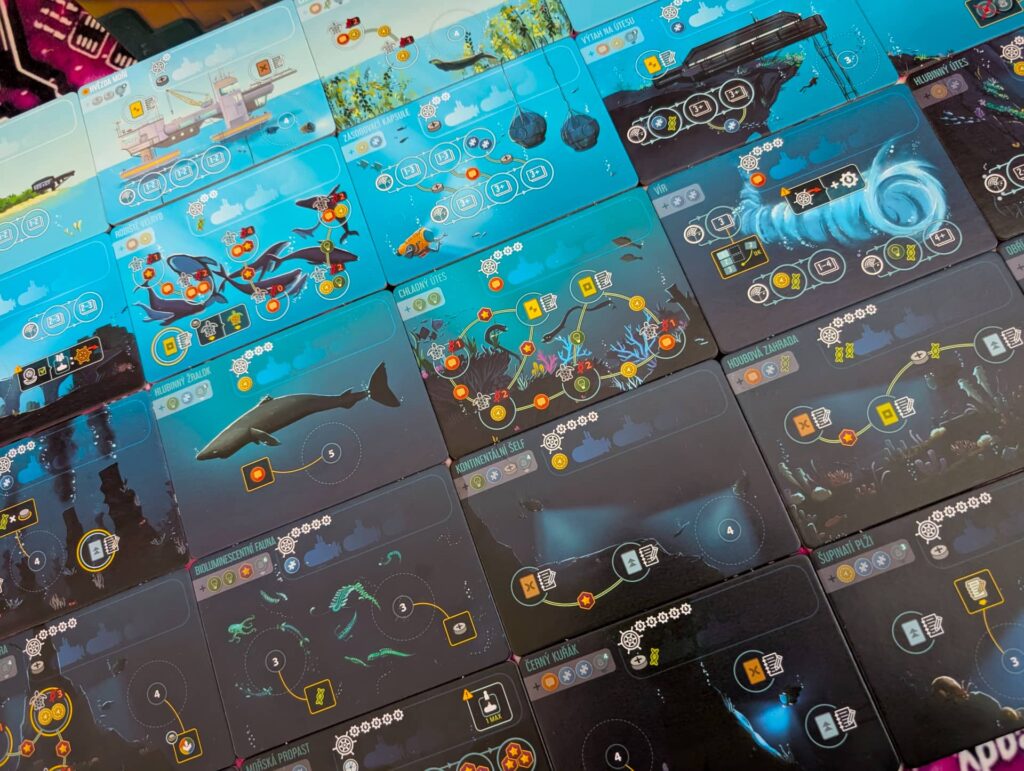 Endeavor: Hlubiny moří - podmořský svět vypadá na stole skvěle