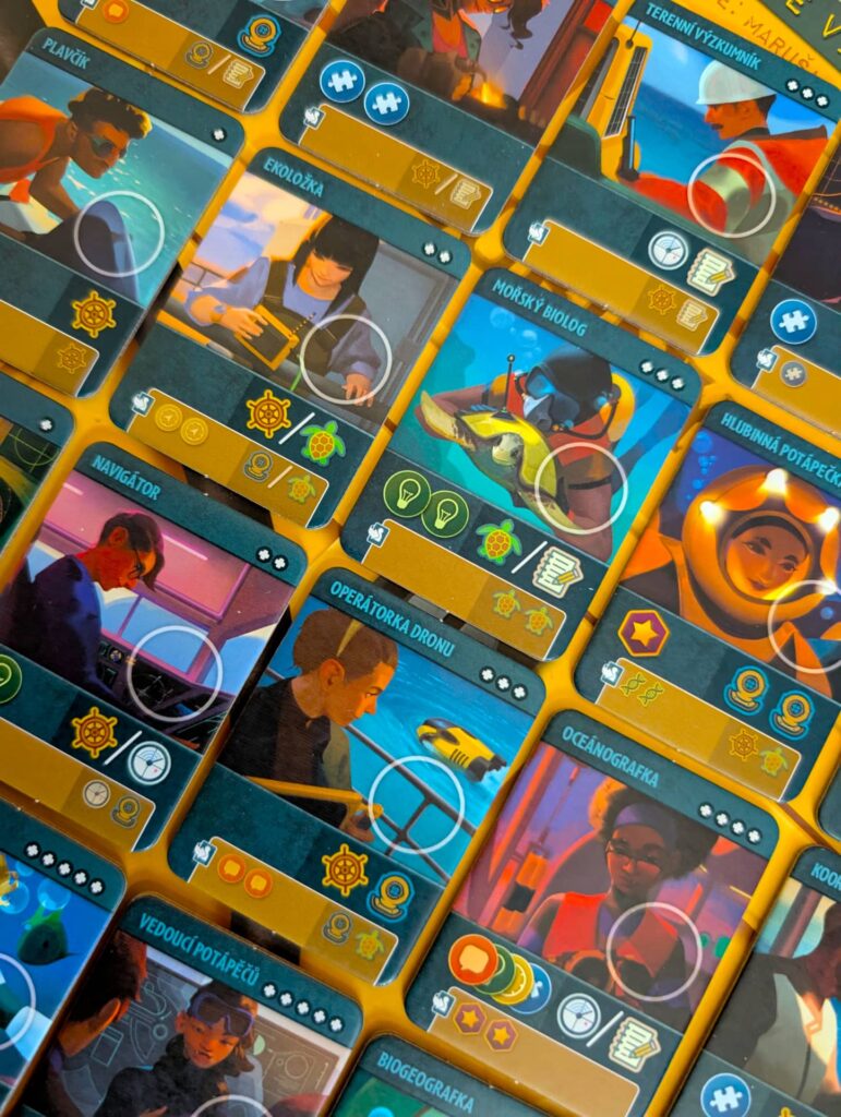 Endeavor: Hlubiny moří - specialisté vám rádi poskytnou své služby