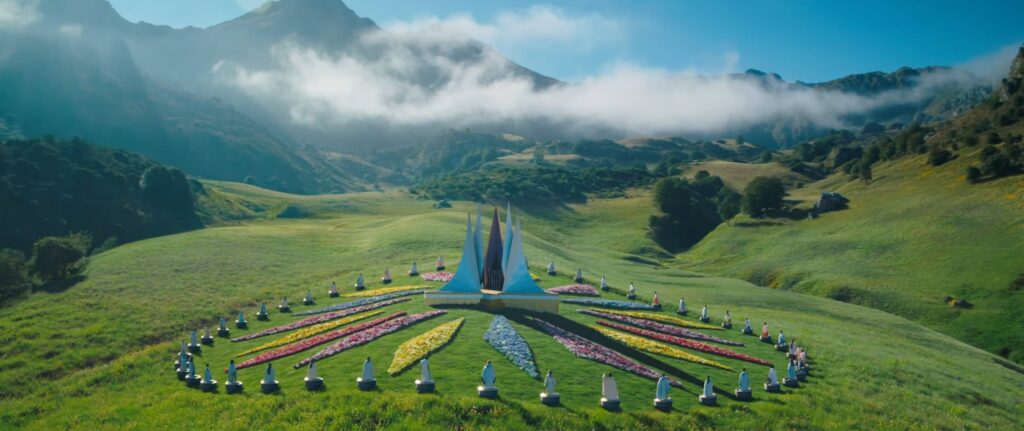 Hunger Games Úsvit sklizně - úvodka s arénou