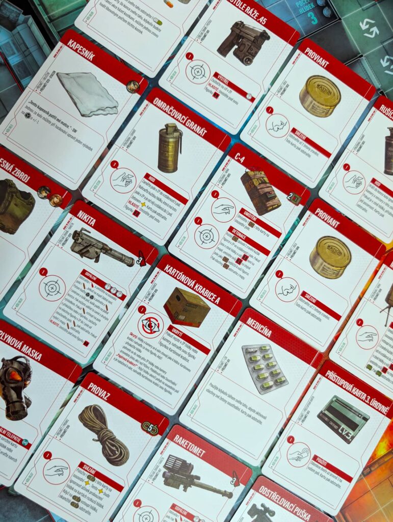 Metal Gear Solid: Desková hra - karty vybavení